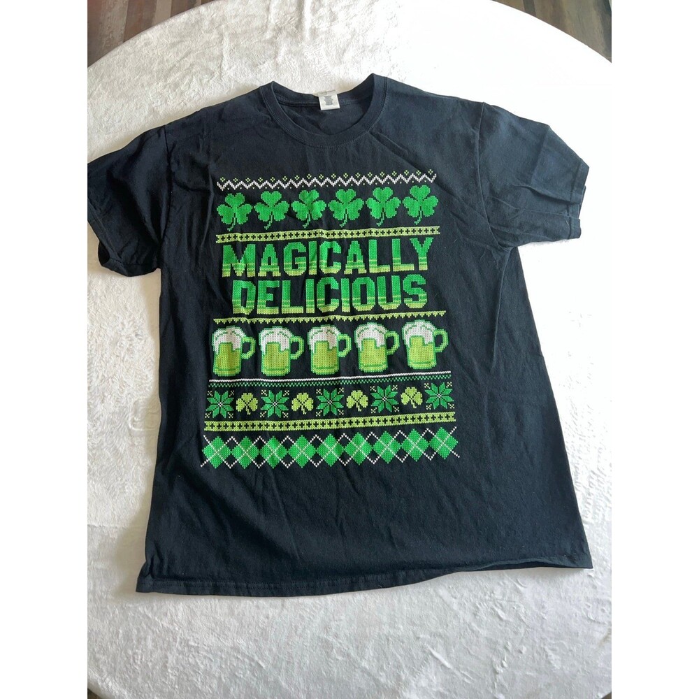 St Patrick’s day/beer/green clover t-shirt sz L